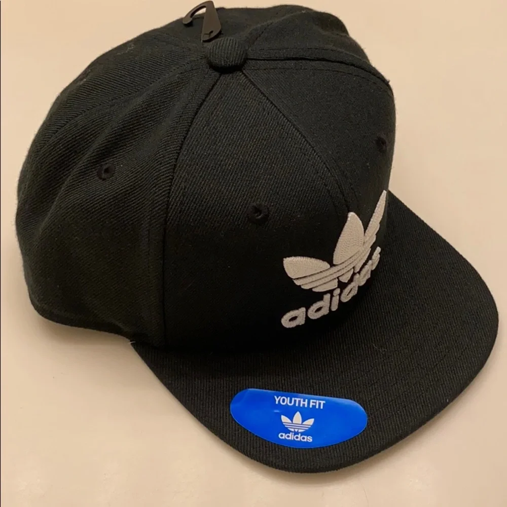 Adidas kids SnapBack cap